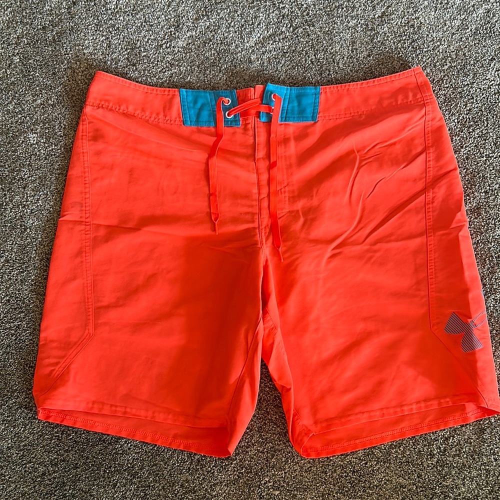 Under Armour Loose Fit Swim Shorts Size 40